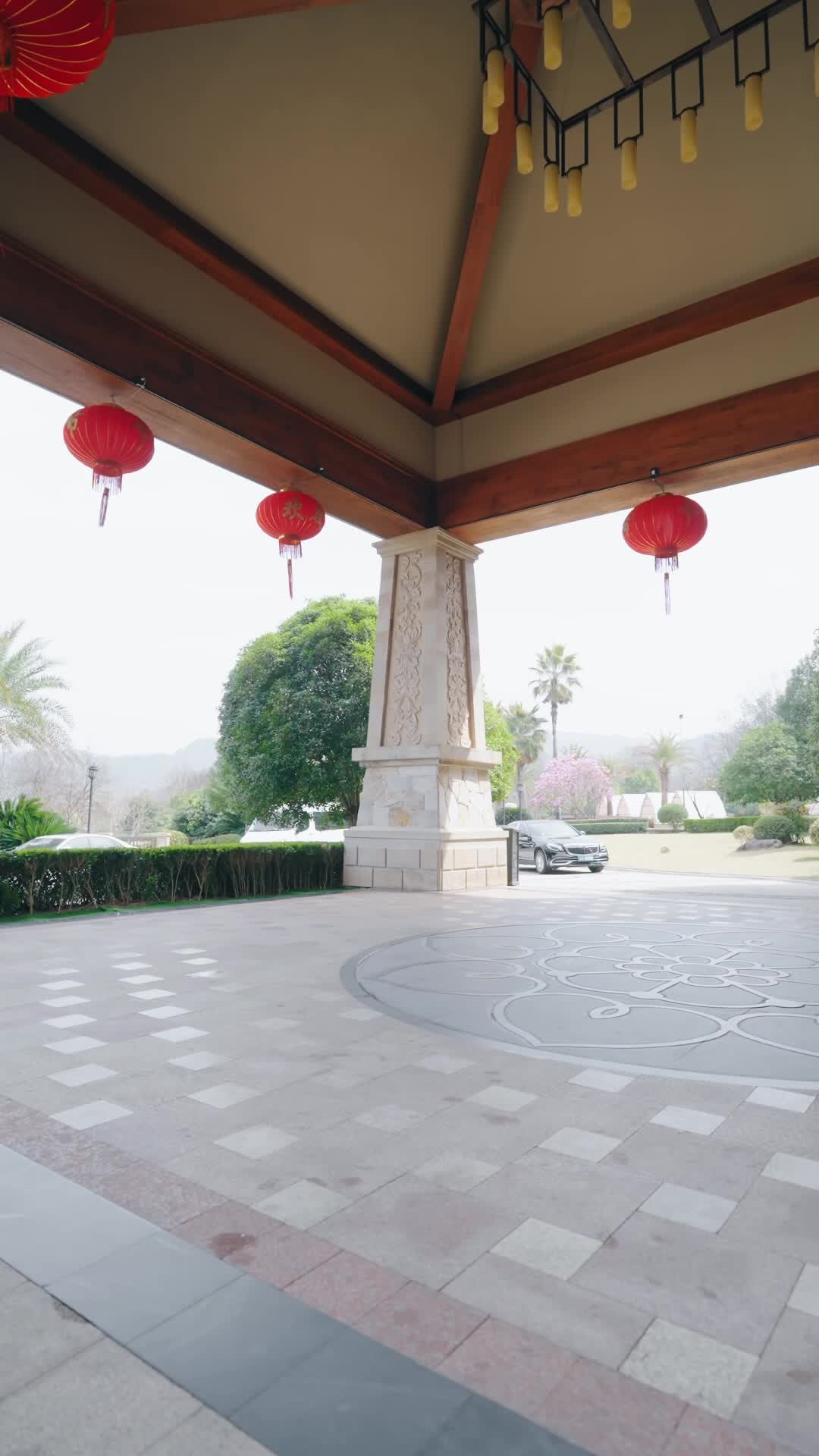 Episode 11 - Poor? I'm the Billionaire's Daughter